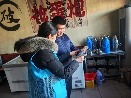 济南市莱芜区凤城街道向阳社区：垃圾分类新风尚